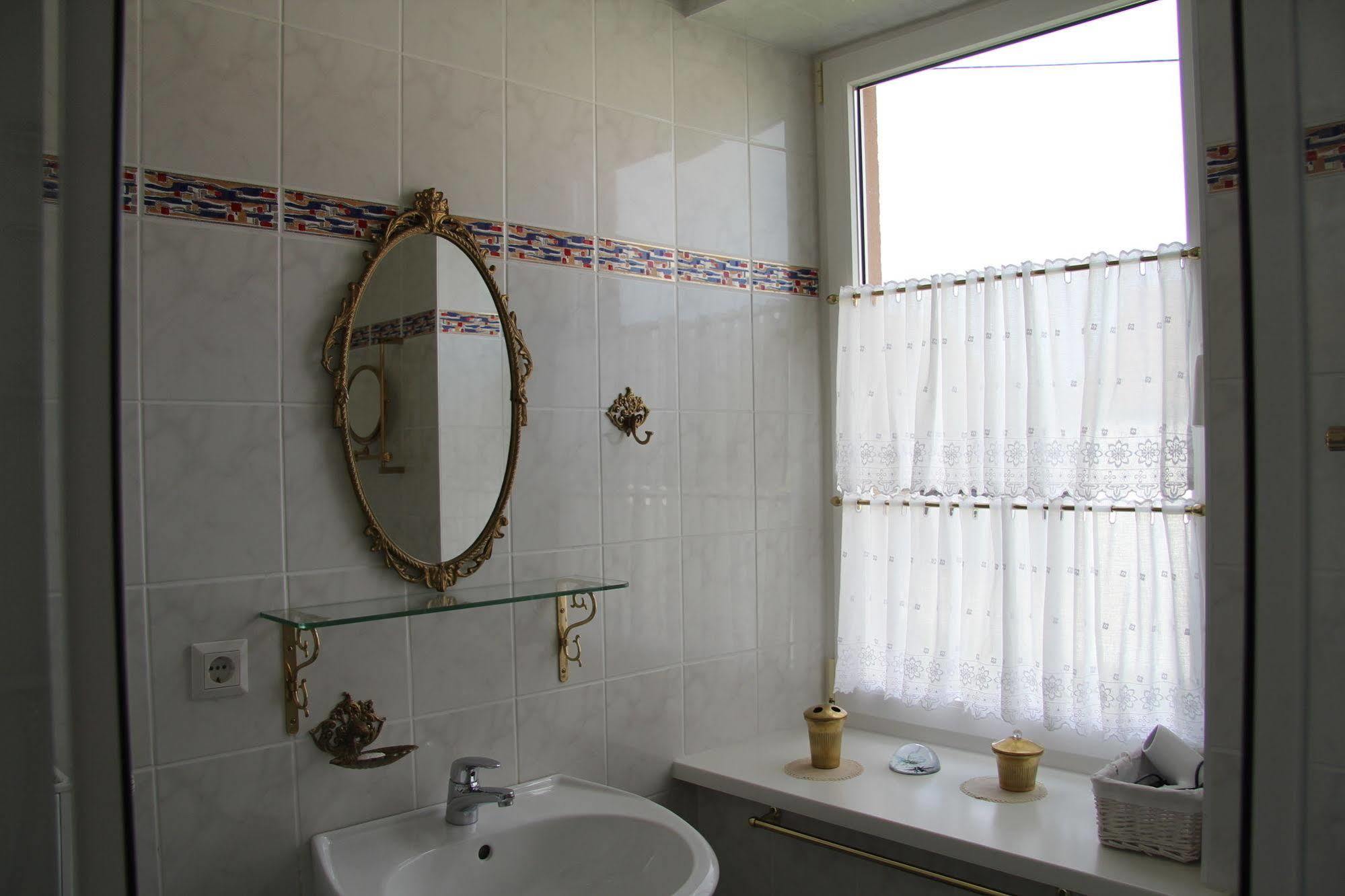 No.31 B&B Im Rosengarten Kapellen-Drusweiler Dış mekan fotoğraf