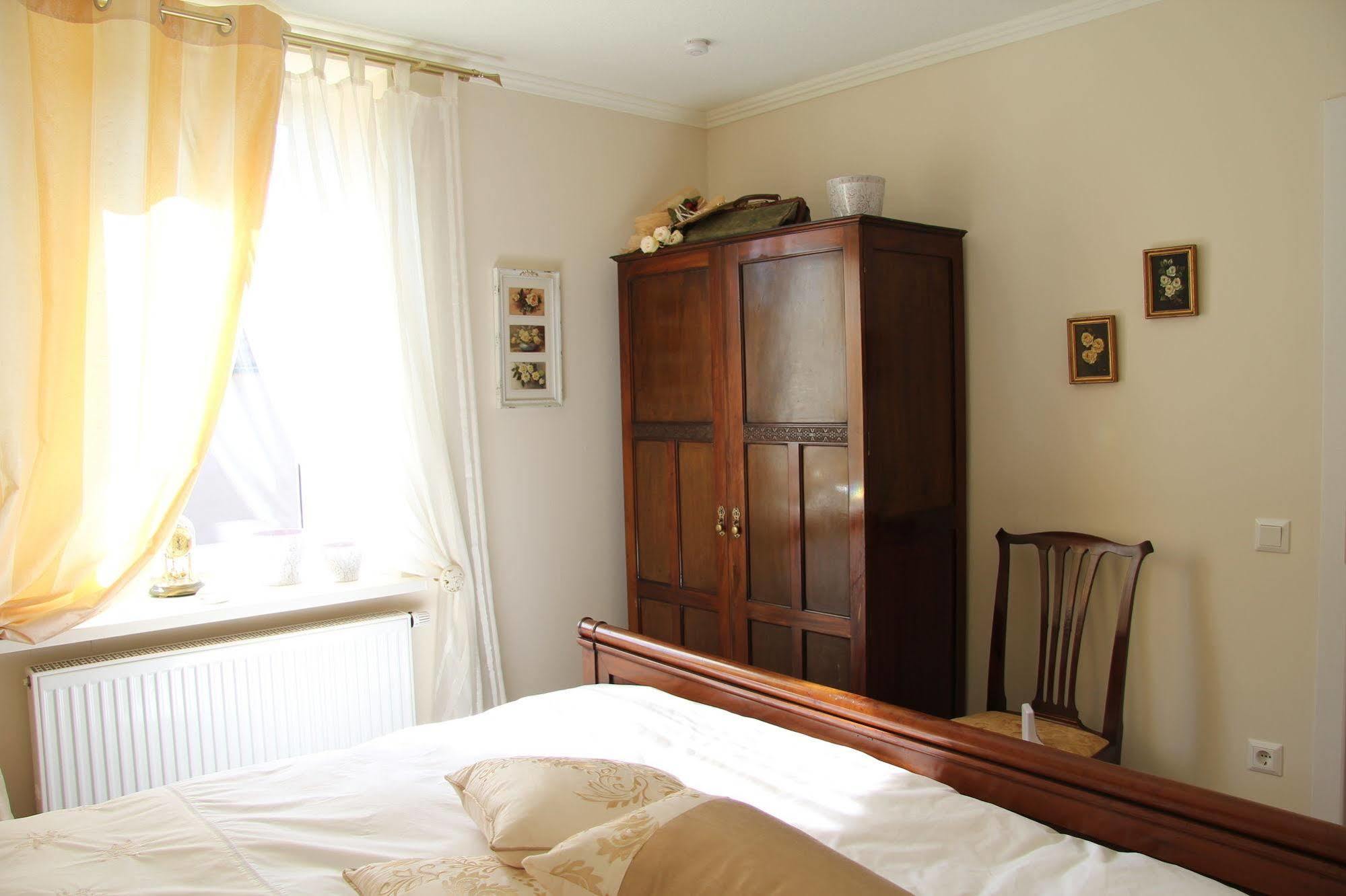 No.31 B&B Im Rosengarten Kapellen-Drusweiler Dış mekan fotoğraf